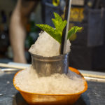 MINT JULEP EN GLACE, CLASICO DE LA COCTELERIA CON BOURBON, HIERBABUENA Y SODA EN GLACE, CORDOBA
